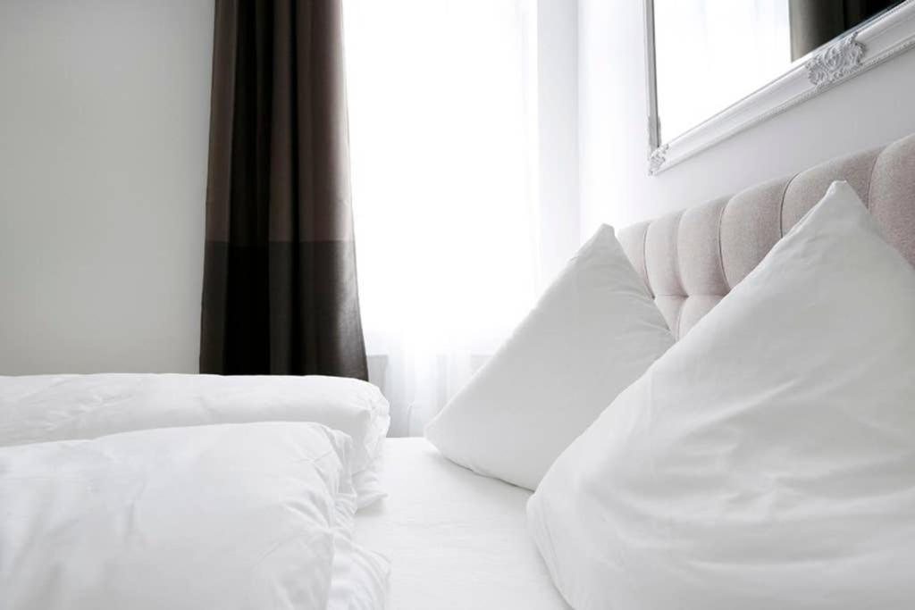 Sc 06 By Rockchair Apartments L Superhost Status L 4 Bedrooms Boxspringbeds 2 Bathrooms Balcony Elevator - Cozy Family & Business Flair Welcomes You! Βερολίνο Εξωτερικό φωτογραφία
