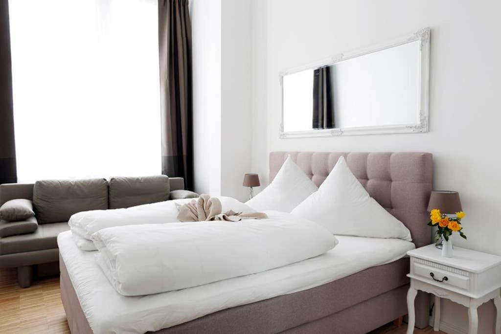 Sc 06 By Rockchair Apartments L Superhost Status L 4 Bedrooms Boxspringbeds 2 Bathrooms Balcony Elevator - Cozy Family & Business Flair Welcomes You! Βερολίνο Εξωτερικό φωτογραφία