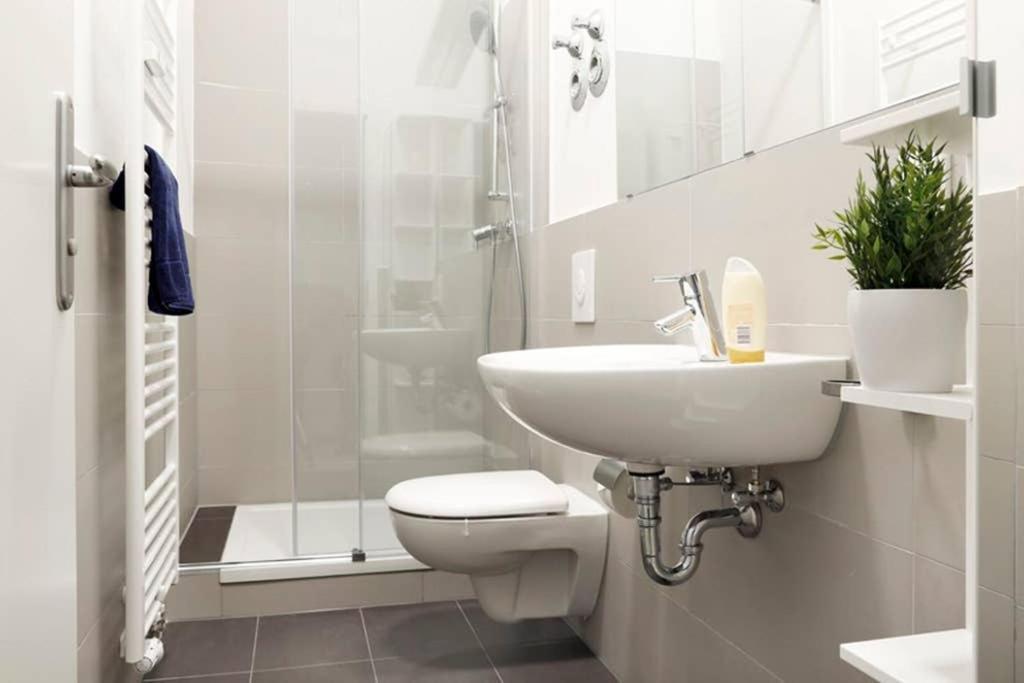 Sc 06 By Rockchair Apartments L Superhost Status L 4 Bedrooms Boxspringbeds 2 Bathrooms Balcony Elevator - Cozy Family & Business Flair Welcomes You! Βερολίνο Εξωτερικό φωτογραφία