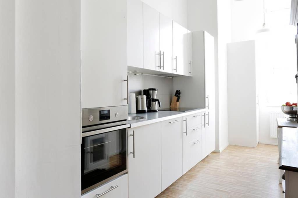 Sc 06 By Rockchair Apartments L Superhost Status L 4 Bedrooms Boxspringbeds 2 Bathrooms Balcony Elevator - Cozy Family & Business Flair Welcomes You! Βερολίνο Εξωτερικό φωτογραφία